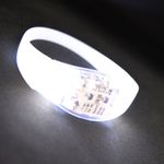 Pulseira-Com-Luz-Led-Ativado-Por-Som-Branco-2