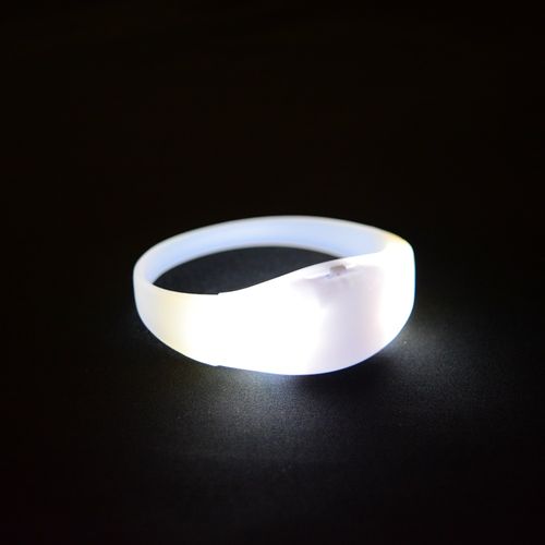Pulseira de LED Ativada por Som - Branco, Acabamento Leitoso