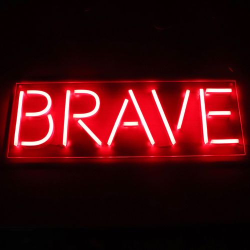 Letreiro Neon de LED Personalizada - Nome, frase ou palavra com 5 Letras - Vermelho