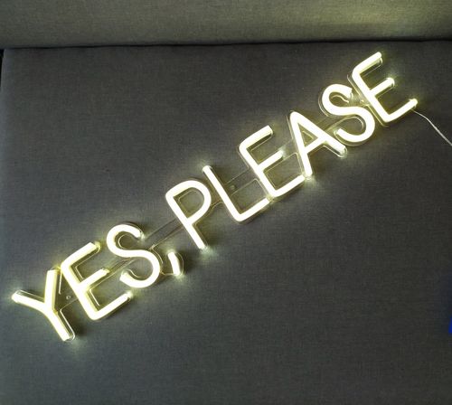 Letreiro Neon Led - Yes, Please