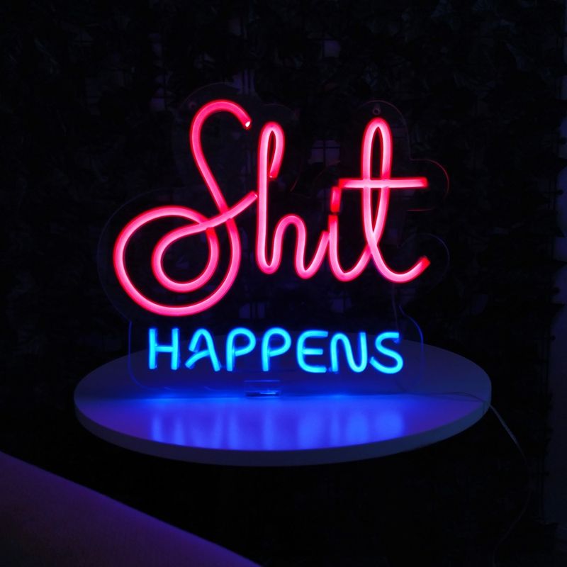 Letreiro_Neon_Led_Shit_Happens--2-