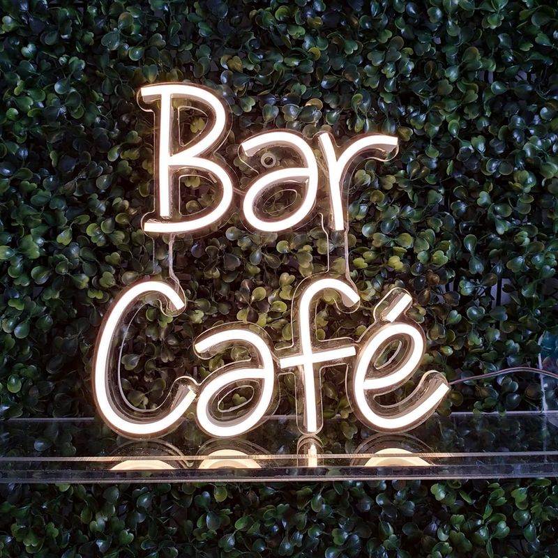 LETREIRO-NEON-LED---7-LETRAS---BRANCO-QUENTE