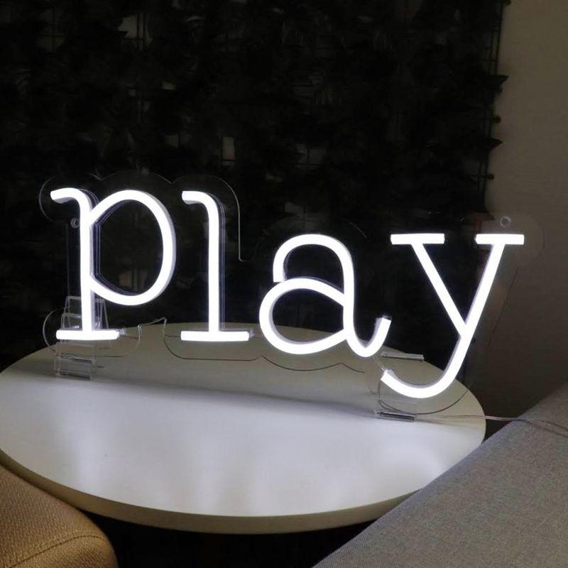 LETREIRO-NEON-LED---4-LETRAS---BRANCO