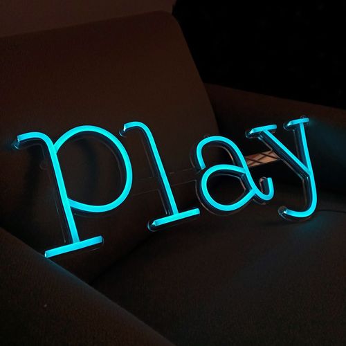 Letreiro Neon de LED Personalizada - Nome, frase ou palavra com 4 Letras - Azul Gelo
