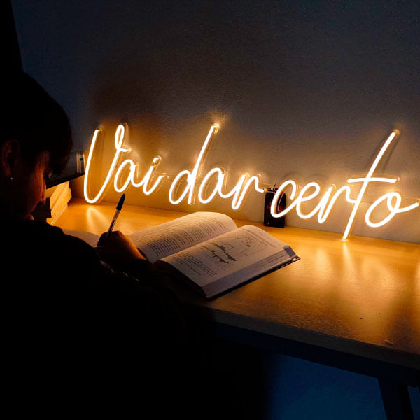 Letreiro-Luminoso-Vai-Dar-Certo-acrilico-6mm