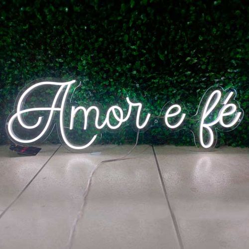 Luminoso em Neon Amor e Fé- Acrílico 6mm